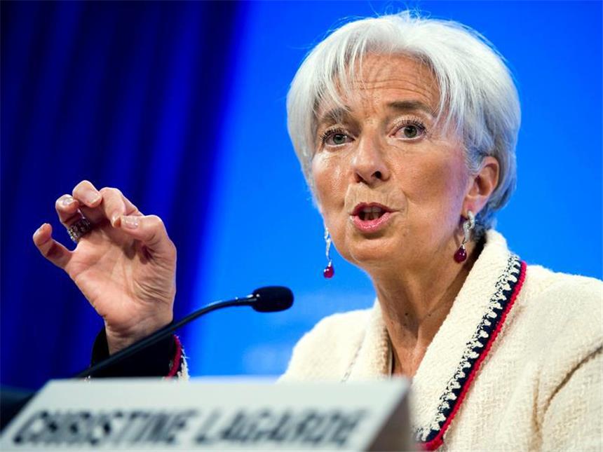 Aufschub für Athen rückt näher: Rückschlag für Madrid Jahrzehntelang galt der IWF als beinharter Verfechter von Sparauflagen für Krisenstaaten. Nun tritt ausgerechnet IWF-Chefin Lagarde als Fürsprecherin der arg gebeutelten Euroländer auf. Foto: Shawn Thew/Archiv