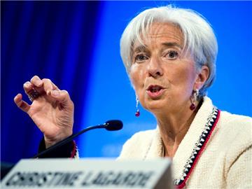 Jahrzehntelang galt der IWF als beinharter Verfechter von Sparauflagen für Krisenstaaten. Nun tritt ausgerechnet IWF-Chefin Lagarde als Fürsprecherin der arg gebeutelten Euroländer auf. Foto: Shawn Thew/Archiv