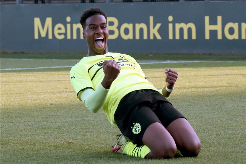 BVB-Nachwuchs erwartet „Männerfußball“ gegen brutal stark besetztes Manchester United Jamie Bynoe-Gittens hofft auf Einsatz und will mit der BVB-U19 wieder jubeln.