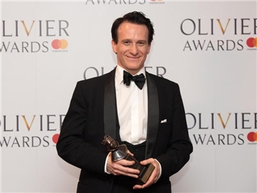Jamie Parker ist als bester Schauspieler mit dem Olivier Award ausgezeichnet worden. Foto: Chris J Ratcliffe