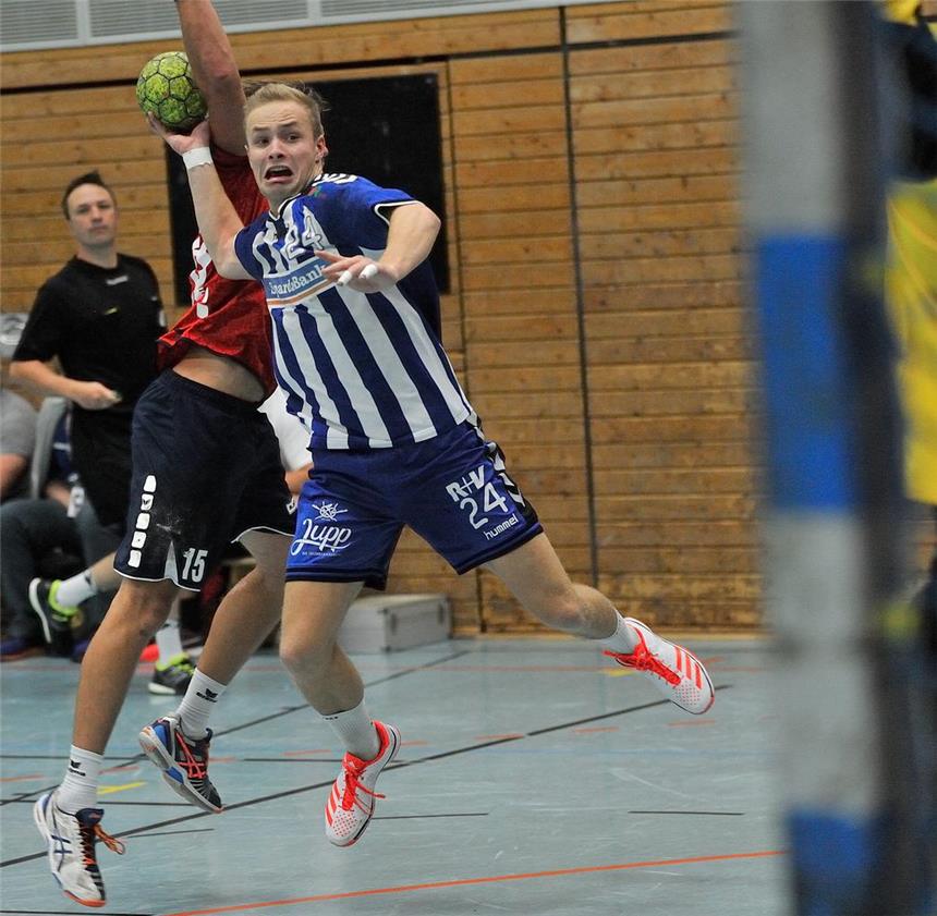 Härtetest für den HSC in Siegen Jan-Bernd Kruth und der HSC Haltern-Sythen haben bisher noch kein Spiel verloren.