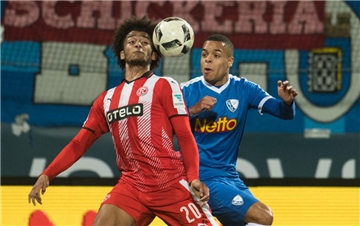 Jan Gyamerah (r.) bleibt dem VfL Bochum bis ins Jahr 2019 erhalten.