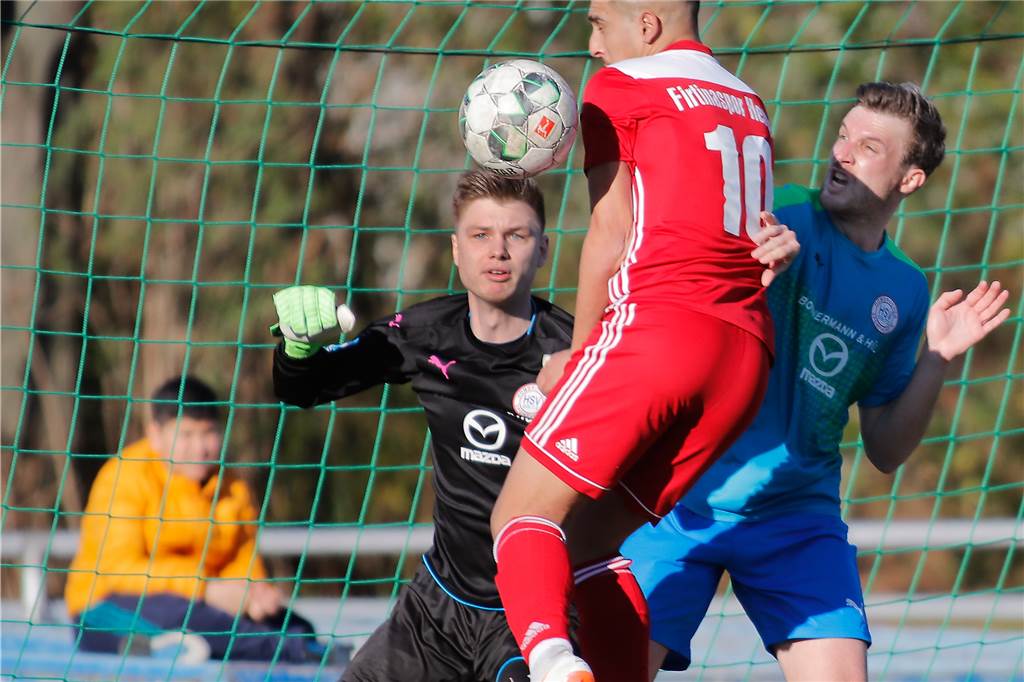 Nach Hennig-Verpflichtung: Kampf um Platz im LSV-Tor wird zum Duell Jan Hennig stand bis zuletzt beim Hombrucher SV in der Landesliga auf dem Platz.