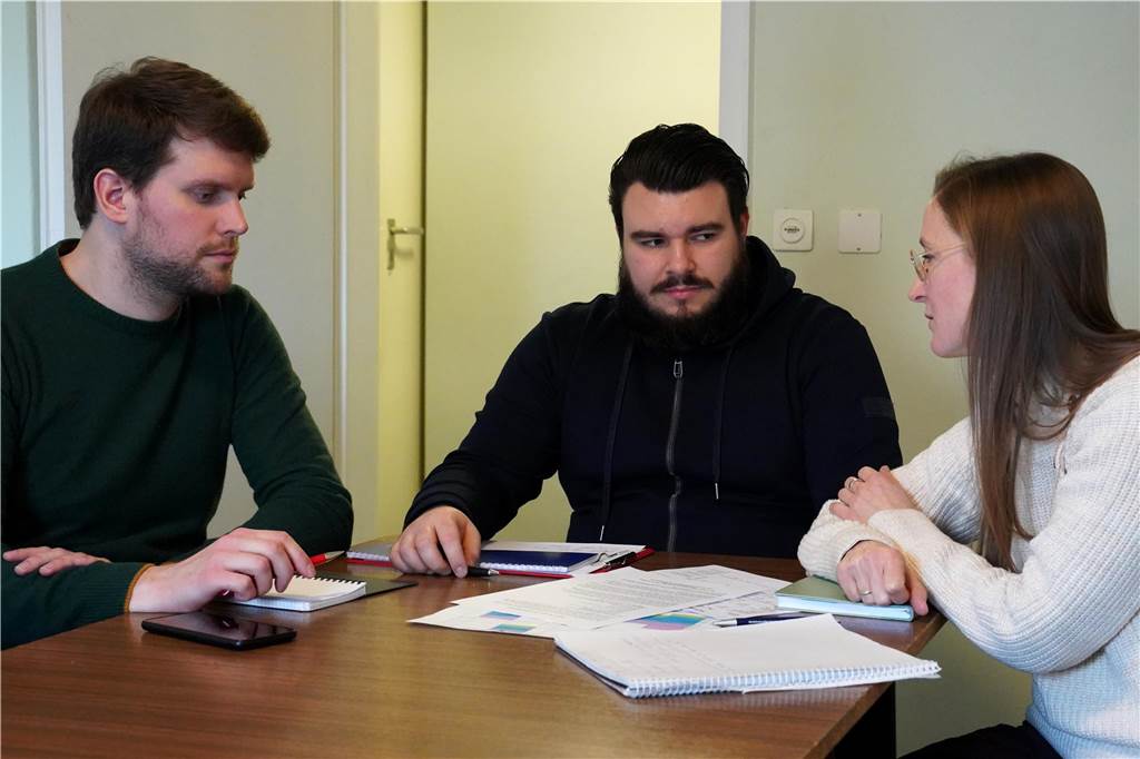 Proben laufen: Gruppe aus Werne beim Festival Junges Theater dabei Jan N. Schmitt (l.) und Susanne Hocke organisieren mit ihrem Team das 15. Festival Junges Theater.