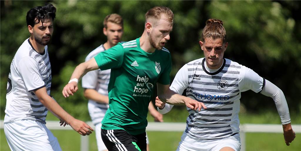 Die Sportliche Leitung ist in Wickede neu strukturiert – Jetzt sagen immer mehr Spieler zu Jan Nielinger (r.) und Muhammed Cakir (l.) verlassen Wickede Richtung Holzwickede. Insgesamt 15 Akteure verlassen den Klub, trotzdem präsentieren die Wickeder aktuell 15 Akteure für die Spielzeit 2022/23.
