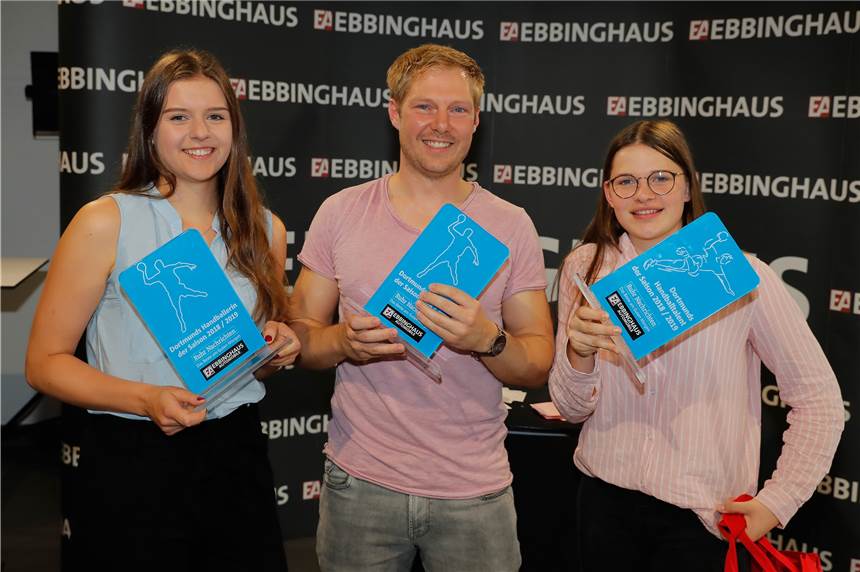 Die Entscheidung ist gefallen: Das sind Dortmunds Handballer des Jahres 2019 Jana Möllmann (l.), Jürgen Lepine und Julie Hafner räumten bei der Handball-Wahl ab.