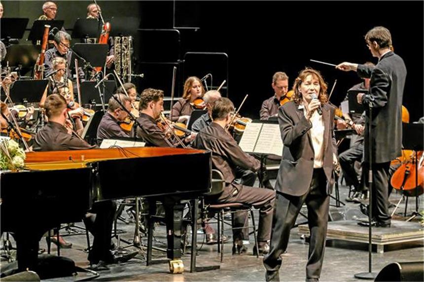 Jane Birkin singt gefühlvoll, zart und traurig Jane Birkin bei den Ruhrfestspielen
