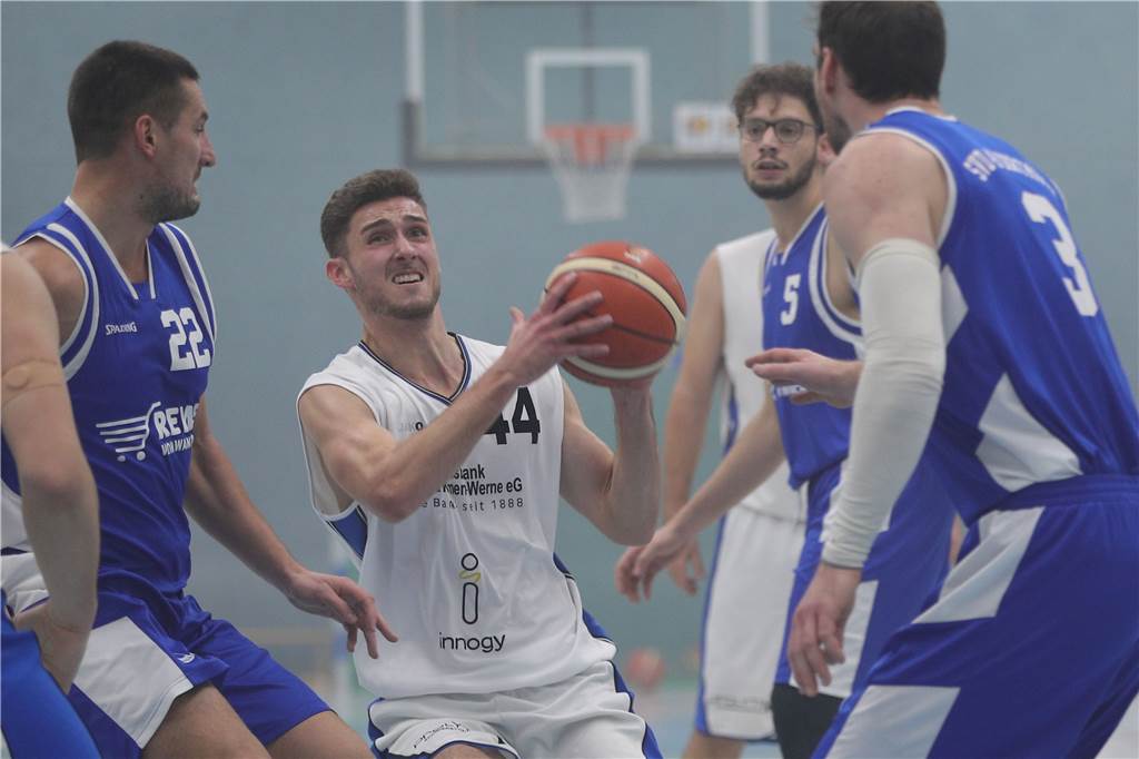 Trainer-Ausraster: LippeBaskets-Coach Henke zertrümmert sein Taktikbrett - und bringt so die Wende Janne Bromisch erzielte 26 Punkte - und hatte maßgeblichen Anteil am LBW-Sieg.