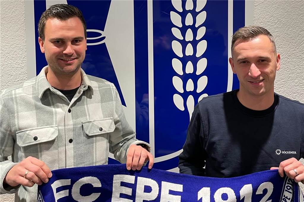 Jannik Holtmann und Moritz Göckener leiten in der kommenden Saison die Geschicke beim FC Epe II.