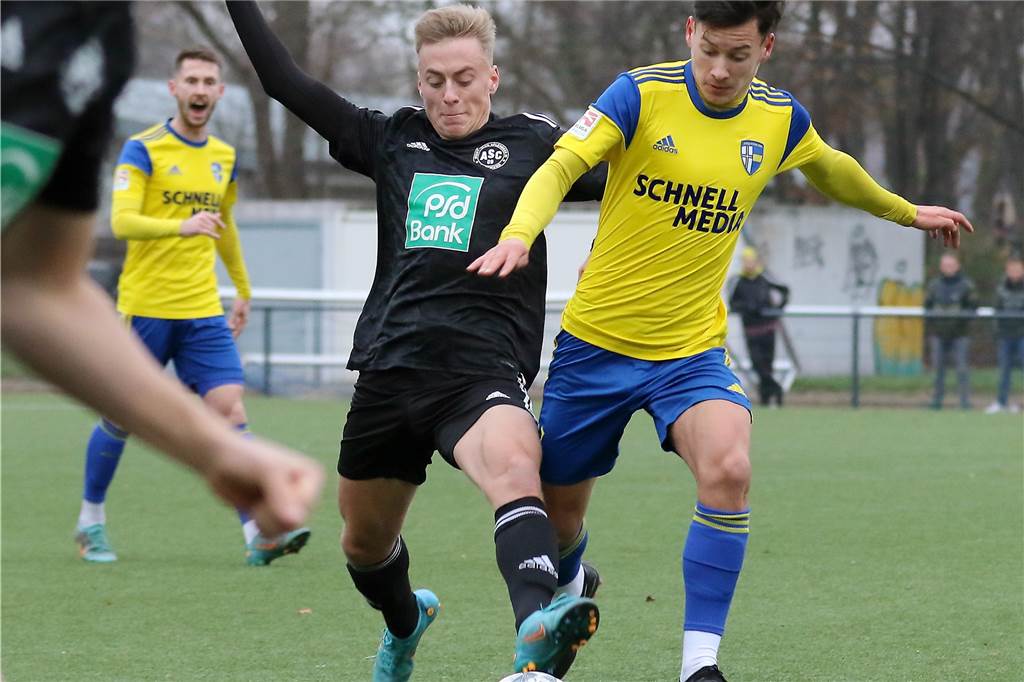 Ein Klasse-Mann hat sich entschieden: und mit dem ASC 09 nicht lange verhandelt Jannik Urban bleibt dem ASC 09 treu.