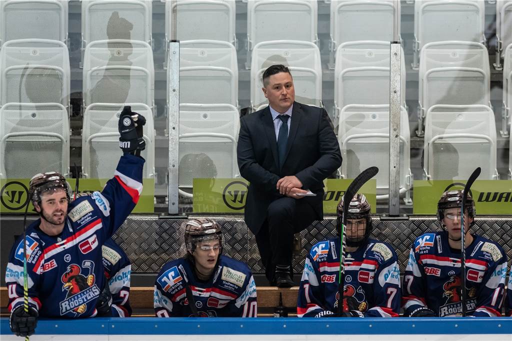Wichtige Personalentscheidung bei den Iserlohn Roosters - das sind die Gründe Jason O‘Leary ist in der kommenden Saison kein Trainer der Iserlohn Roosters mehr.