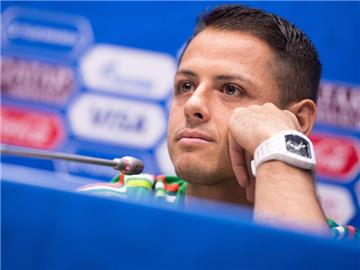 Javier "Chicharito" Hernandez verlässt Bayer Leverkusen und geht zu West Ham United. Foto: Marius Becker