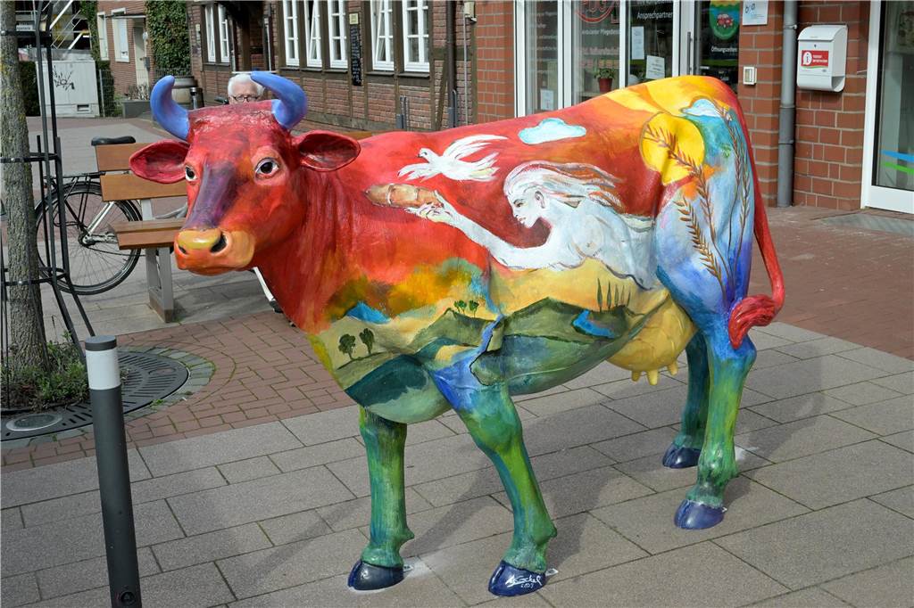 Neue Freiluft-Ausstellung: Nordkirchen lässt die ersten Kühe los Jede Kuh hat ihre individuelle Gestaltung.
