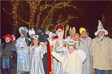 Jedes Jahr begleiten große und kleine Märchengestalten den Nikolaus und Knecht Ruprecht.