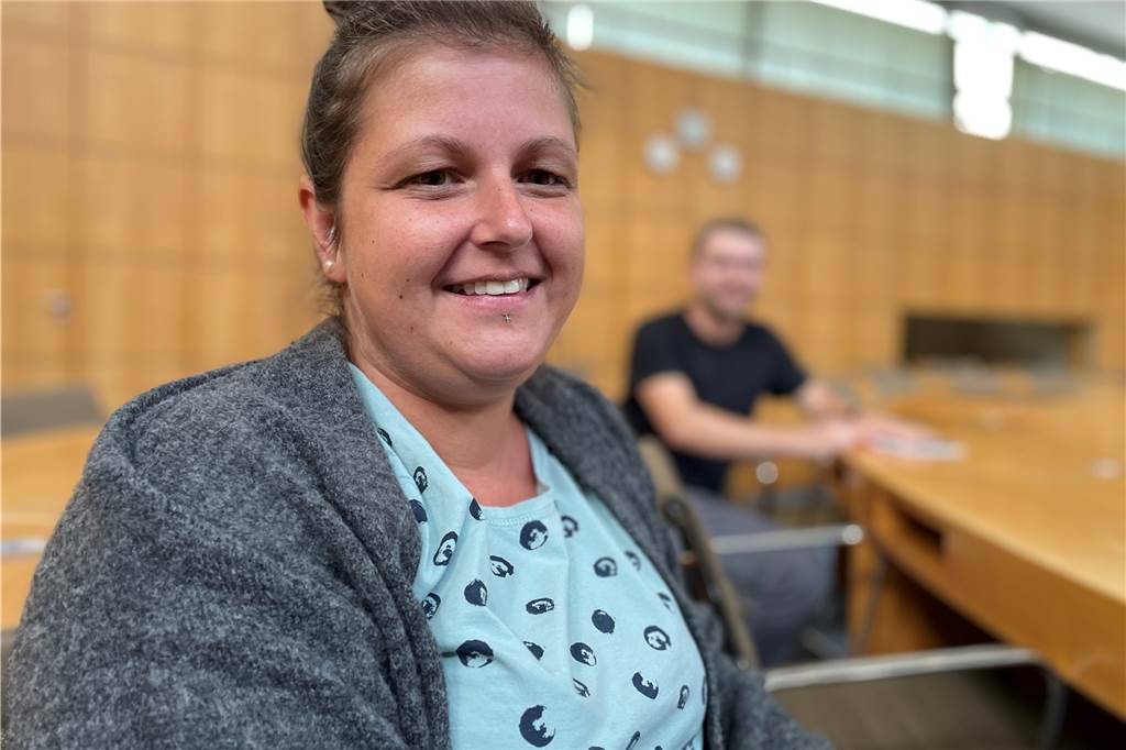 Team Bio-Essen für CAS: „Kinder wollen nicht nur Pizza Pommes Currywurst“ Jennifer Podraza, Leiterin Offener Ganztag und Schulsozialarbeit der Stadt Castrop-Rauxel, im Ratssaal.