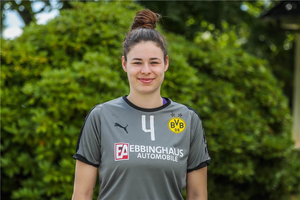 Mit Fotostrecke: BVB-Frauen sprechen beim Vorbereitungsstart über Saisonziel Jennifer Rode