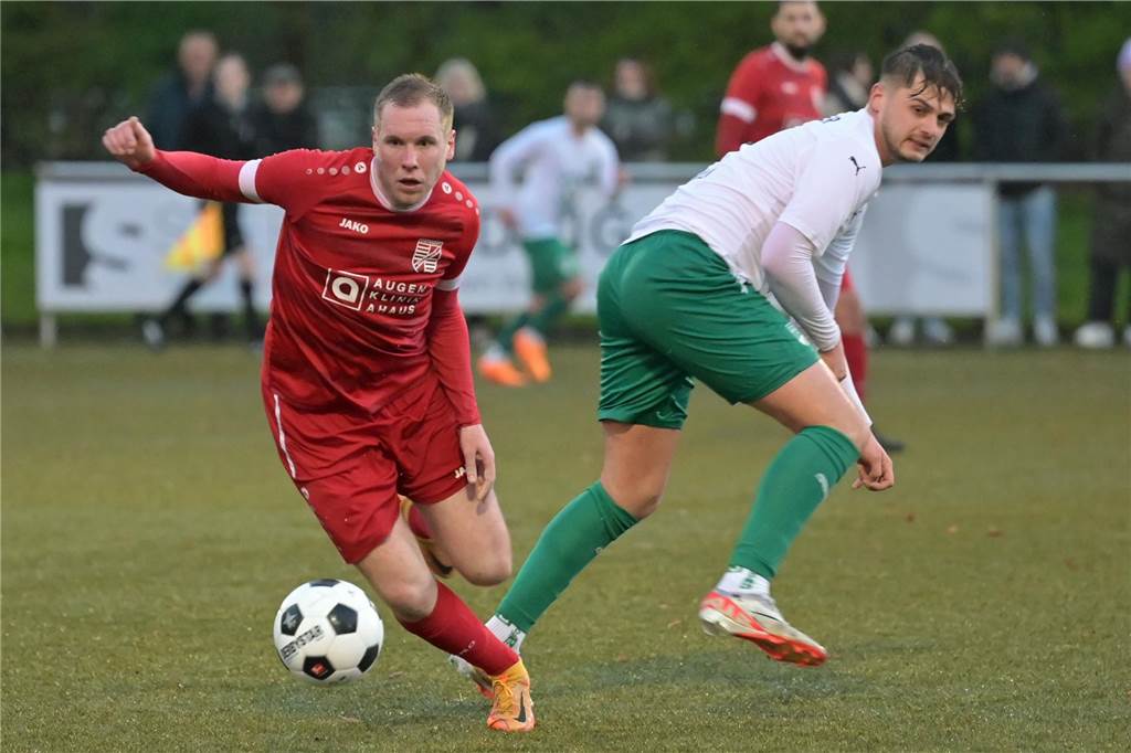 Jens Büsker (l.) und Eintracht Ahaus zeigten einen starken Auftritt.