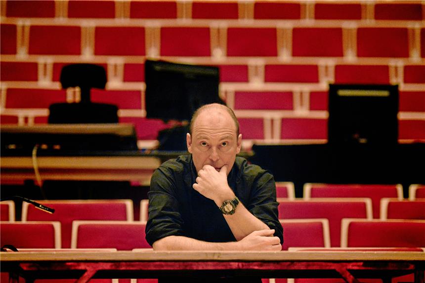 Jens-Daniel Herzog bei einer Probe als Regisseur im Dortmunder Opernhaus. Nach sieben Jahren verlässt er das Ruhrgebiet und wird Generalintendant in Nürnberg.