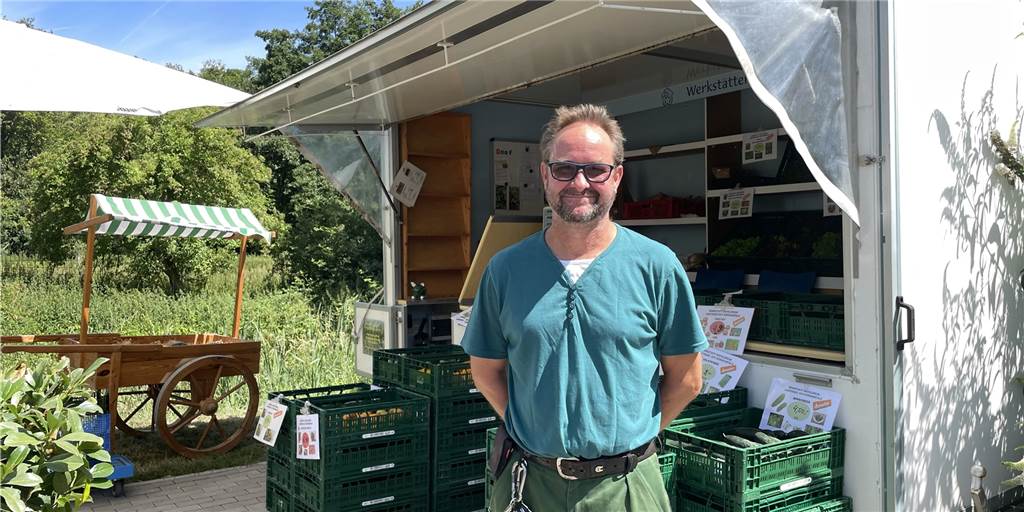Neue Verkaufsstelle: Auf Gut Königsmühle gibt es nicht nur frisches Bio-Gemüse Jens Leusenthin ist Gärtnermeister der Demeter-Gärtnerei auf Gut Königsmühle.