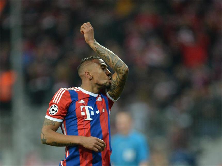 Bayern mit 7:0-Rekord ins Viertelfinale Jerome Boateng macht das zweite Tor der Bayern. Foto: Andreas Gebert