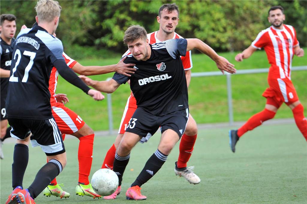 Top-3-Hitliste der Top-Stürmer: Salomonisches Urteil um den Platz auf dem Thron Jerome Nickel (SC Berchum/Garenfeld).