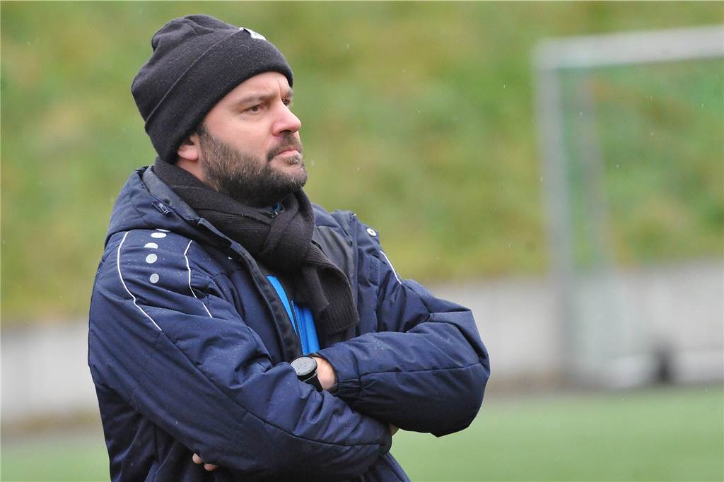 Jimmy Thimm: Erstes Angebot für Trainer-Job kam direkt nach Entlassung beim FC Frohlinde Jimmy Thimm hatte wenige Stunden nach seiner Entlassung beim FC Frohlinde das erste Angebot für einen neuen Job als Trainer.