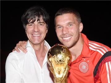 Joachim Löw (l.) führte die Nationalmannschaft in Brasilien zum WM-Titel. Foto: Markus Gilliar
