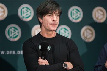 Joachim Löw trifft mit dem DFB-Team in der Nations League möglicherweise auf Frankreich, England oder Italien. Foto: Frank Rumpenhorst