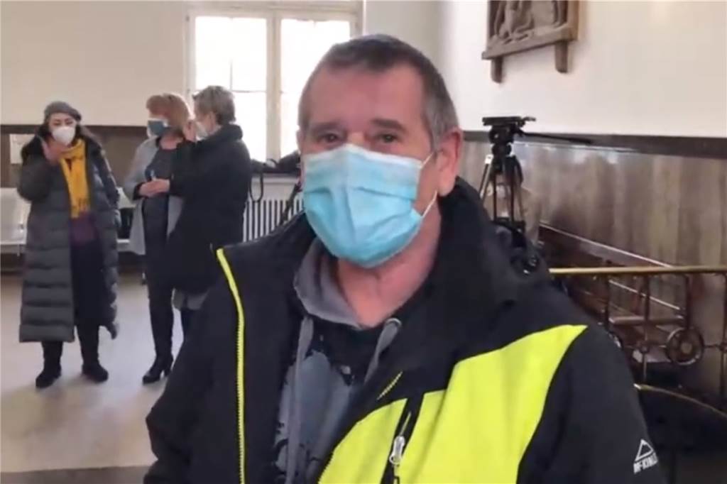 Nach dem Verschwinden des Schalla-Mörders: „Das fühlt sich scheiße an“ Joachim Schalla ist nach der Meldung über das Verschwinden des Mörders seiner Tochter fassungslos.