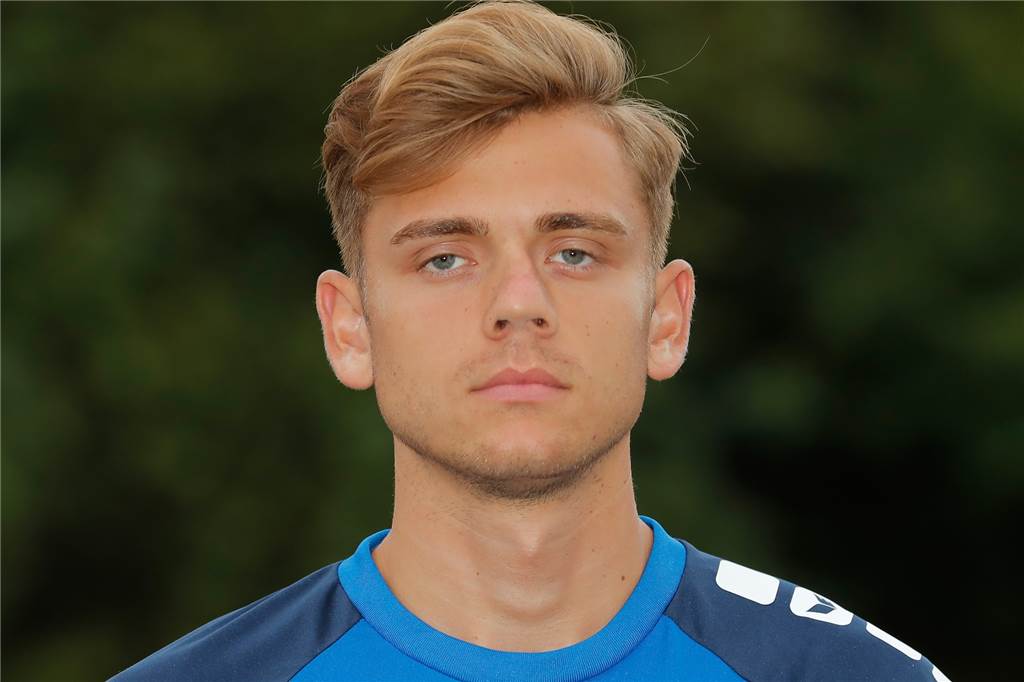 Türkspor Dortmund holt Acil-Konkurrent – Keeper spielte schon für Paderborn und Bielefeld Joel Kiranyaz blickt in die Kamera.
