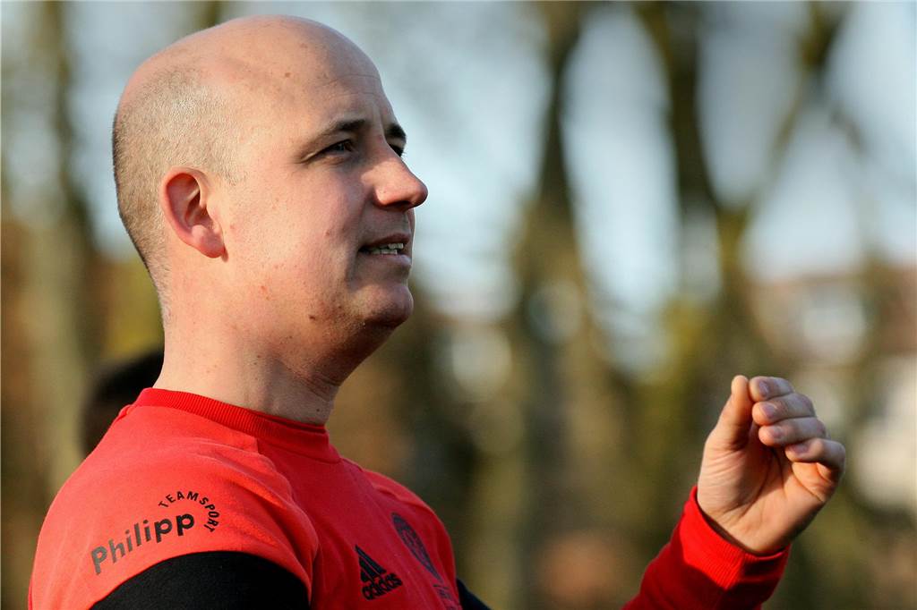 Jörg Lange erlebt erfolgreichen Start mit SC Husen-Kurl: Ab Sommer hat er eine neue Aufgabe Jörg Lange steht als Trainer des SV Brackel an der Seitenlinie.