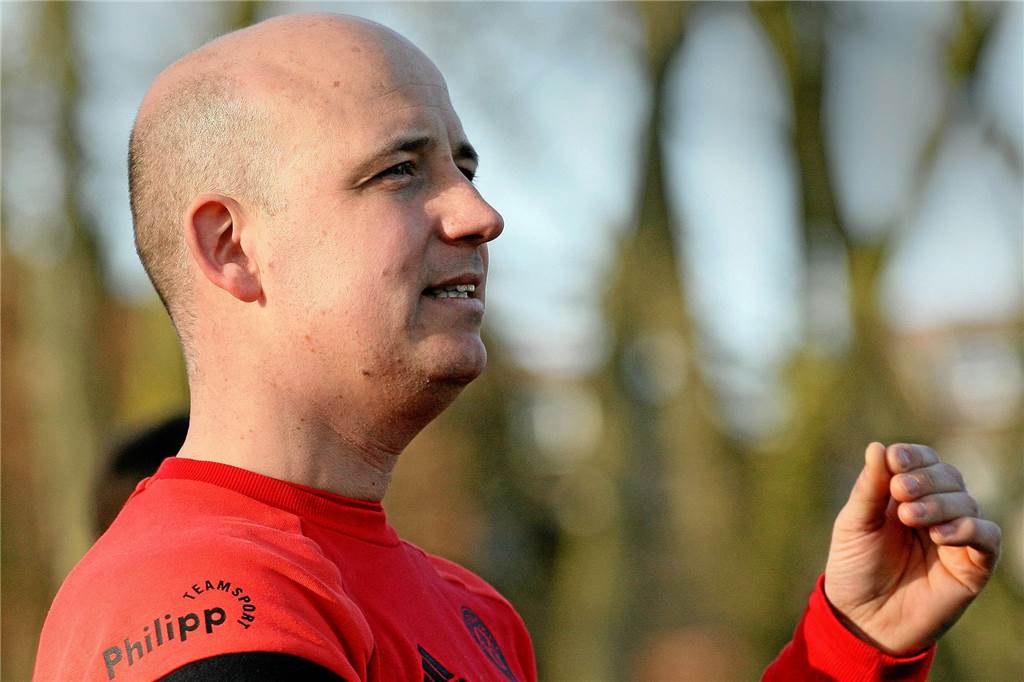 Gegner im Porträt: Auf diese Mannschaften treffen Wacker Obercastrop und der FC Frohlinde Jörg Lange ist der neue Trainer des SuS Kaiserau. Zuvor trainierte er die A-Jugend des FC Brünninghausen.