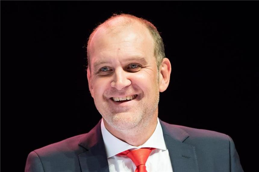 Einigung mit Köln: Schmadtke beginnt in Wolfsburg sofort Jörg Schmadtke,neuer Geschäftsführer Sport beim VfL Wolfsburg. Foto: Maja Hitij/Archiv