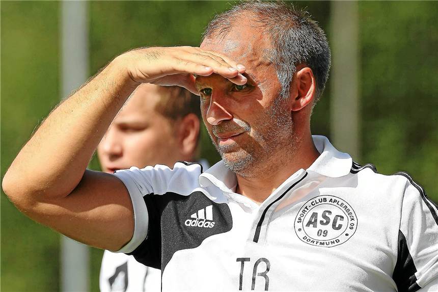 Ex-Fußball-Bundesligaspieler und BVB-Präsident mischen die Tennis-Stadtmeisterschaften auf Jörg Silberbach trainierte den ASC - jetzt steht kämpft er bei den Tennis-Stadtmeisterschaften um den Titel.