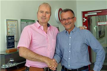 Jörn Neumann (r.) hat die Leitung des stillgelegten Steag-Standortes in Lünen von Kai Uwe Braekler übernommen.