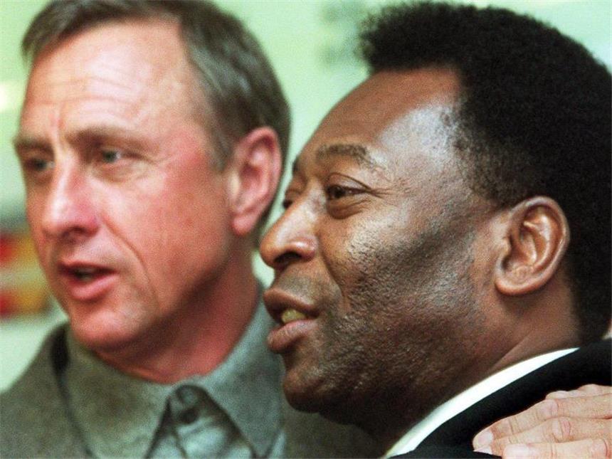 Die Fußball-Welt trauert um Johan Cruyff Johan Cruyff und Pelé im Oktober 1999. Foto: Koen Suyk