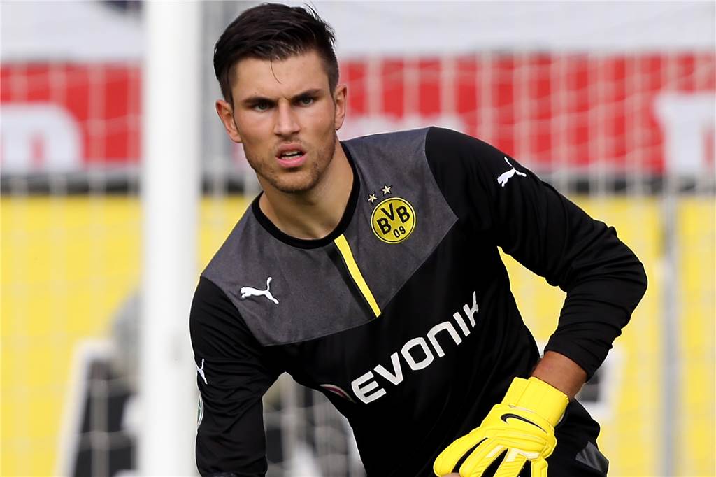 BVB-Fußballfrauen verpflichten ehemaligen Borussia-Profi für das Trainerteam Johannes Focher wird die Fußballerinnen von Borussia Dortmund als Torwarttrainer verstärken.