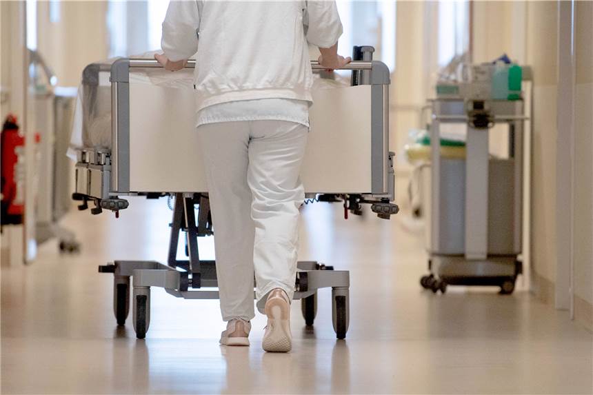 #Nichtselbstverständlich: Siebenstündige Pflegekraft-Doku weist auf Notstand hin Joko und Klaas haben bei ProSieben in Echtzeit sieben Stunden die Schicht einer Pflegekraft gezeigt. (Symbolbild)