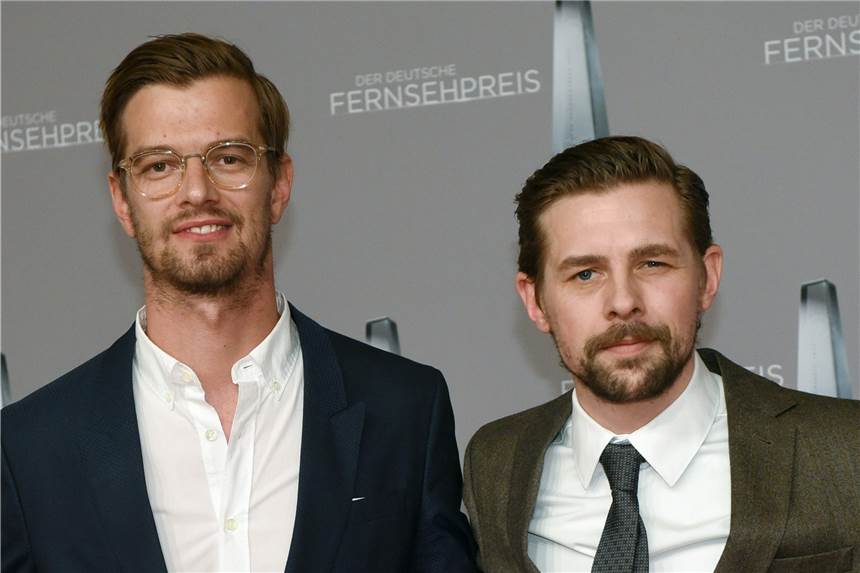 „Katastrophaler Notstand“: Joko und Klaas geben Pflegekräften eine Stimme Joko Winterscheidt (l) und Klaas Heufer-Umlauf haben Sendezeit erspielt und sie diesmal genutzt, um auf den Pflegenotstand hinzuweisen. (Archivbild)