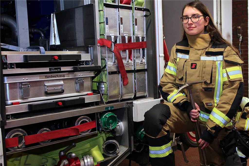 Frauen bei der Feuerwehr: ein Job mit besonderen Herausforderungen Jolene Bindrim möchte gern eine komplette Berufsausbildung bei der Feuerwehr machen.
