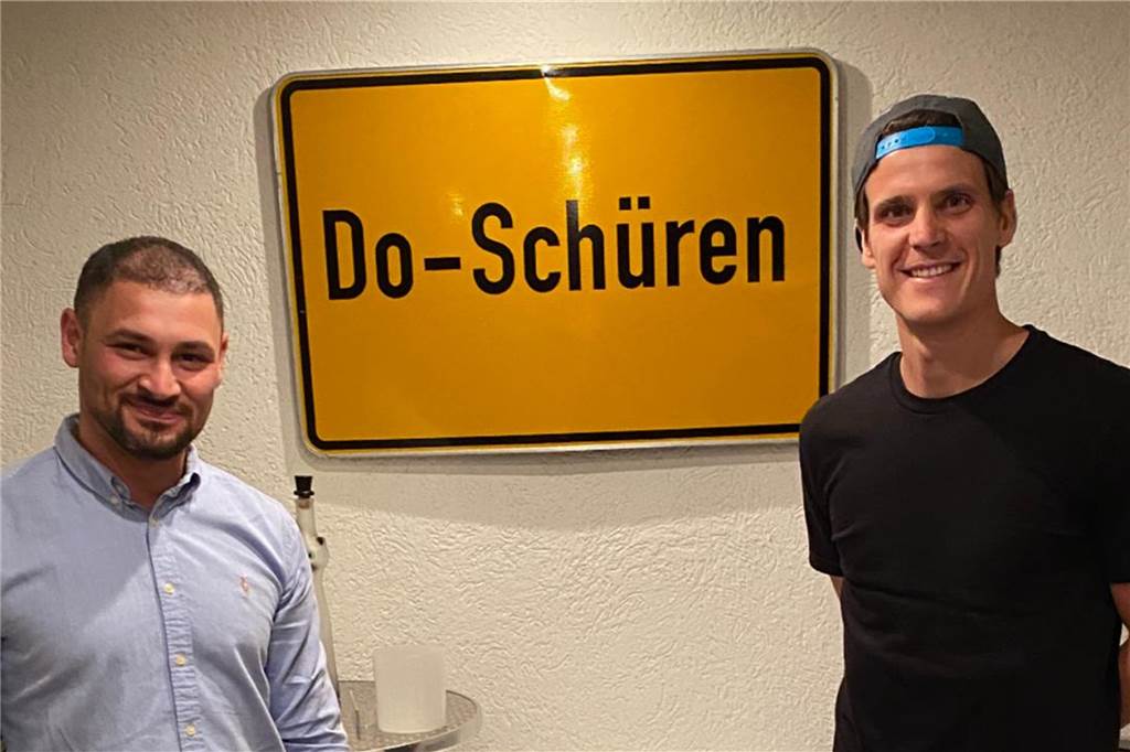 BSV Schürens Europapokal-Teilnehmer sagt für die nächste Saison ab – Klub kämpft um ihn Jonas Acquistapace (r.) hat dem BSV Schüren für die kommende Spielzeit abgesagt.