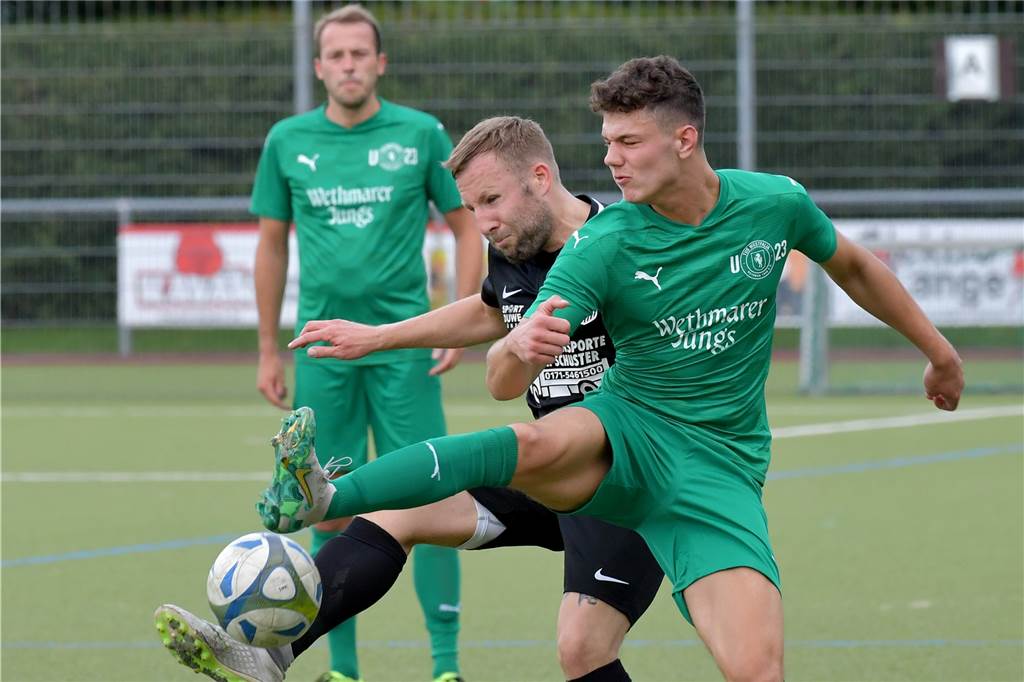 Jonas Allefeld glänzt auf neuer Position für Wethmar-Reserve: Grund ist ein Bundesliga-Nachmittag Jonas Allefeld (r.) wurde schon vor zwei Wochen zum Spieler des Spieltags.