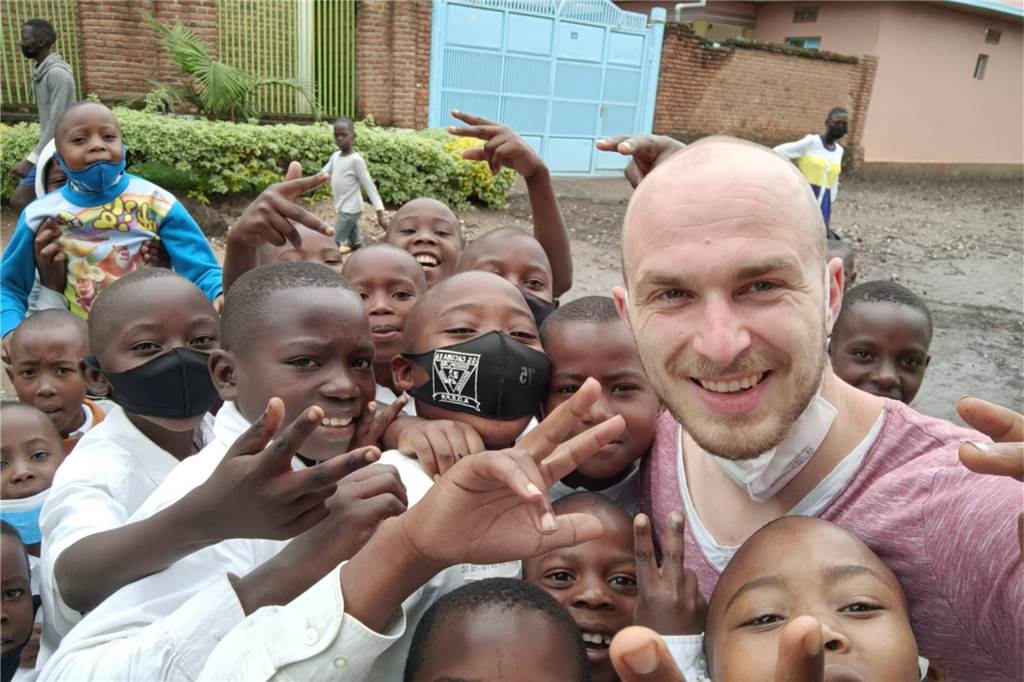 Dortmunder Bezirksliga-Fußballer bringt Bitcoin nach Ruanda Jonas Lammers verbrachte knapp drei Wochen in Ruanda.