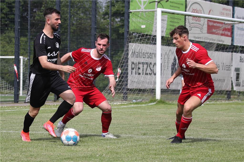 Jonas Weid im Zweikampf