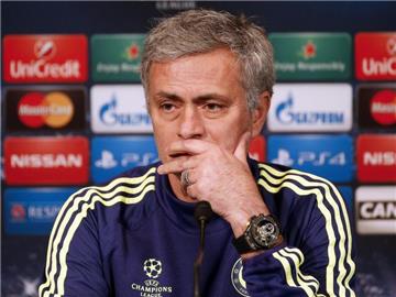José Mourinho fühle sich «beschämt» durch die Tat der Chelsea-Anhänger. Foto: Yoan Valat