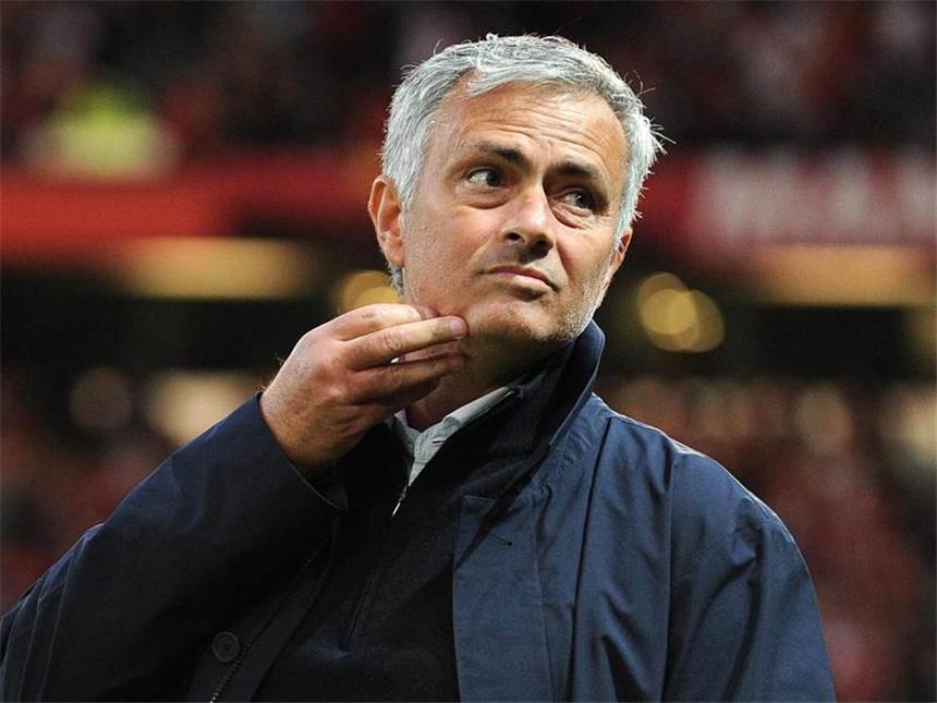 Derby-Fieber in Manchester José Mourinho trainiert jetzt Manchester United. Foto: Peter Powell