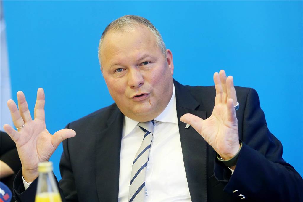 Zusammenarbeit mit der AfD? Dorstener CDU positioniert sich Josef Hovenjürgen ist Landtagsabgeordneter der CDU - unter anderem für Dorsten und Haltern.