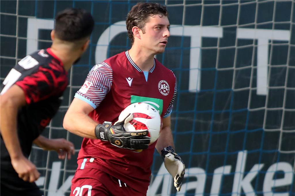 Joshua Mroß ist der Rückhalt beim ASC 09 Dortmund.