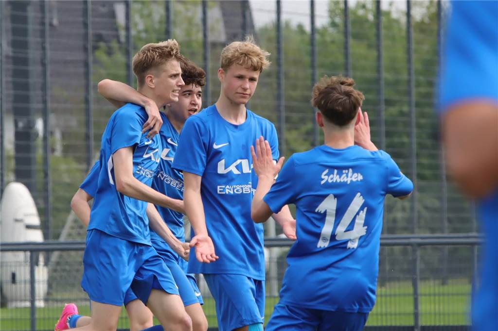 Jubel bei den U17-Junioren des VfB Waltrop: Sie haben die sportliche Quali für die Bundesliga geschafft.