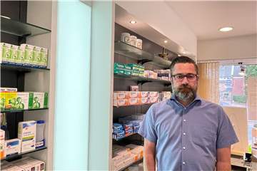 Jürgen Beimesche, Inhaber der Sonnen-Apotheke in Stadtlohn, möchte es den Menschen in Zukunft leichter machen schnellstmöglich an ein sicheres Test-Ergebnis zu gelangen. 